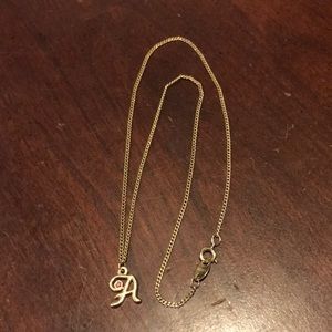 Avon Goldtone Initial A Necklace with Flower